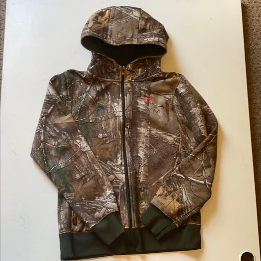 Under armour camo zip up!